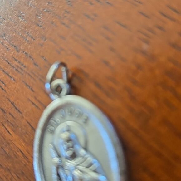 Silver Tone Oval St. Jude Pendant Medallion Jewelry Unisex Charm - Picture 3 of 14